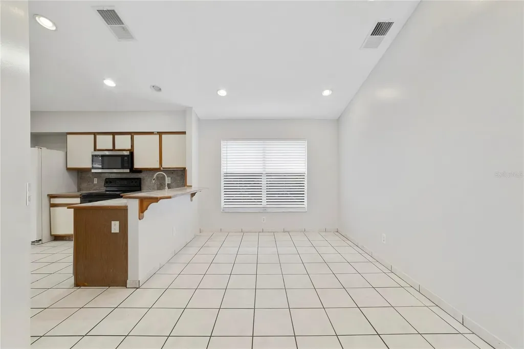 9752 Piney Point Circle Orlando FL 32825