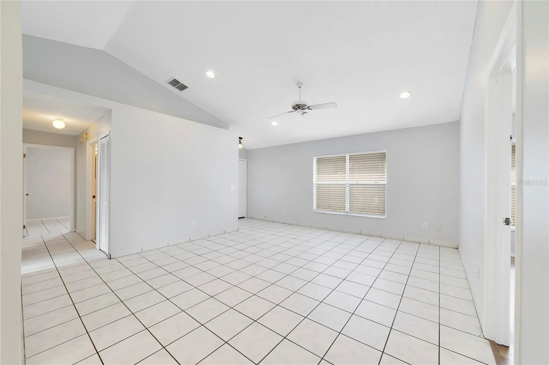 9752 Piney Point Circle Orlando FL 32825