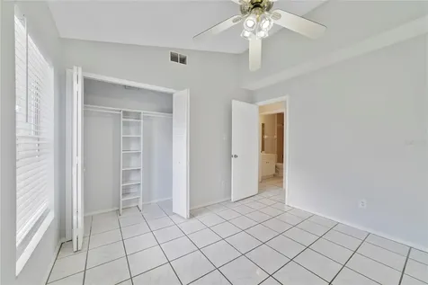 9752 Piney Point Circle Orlando FL 32825