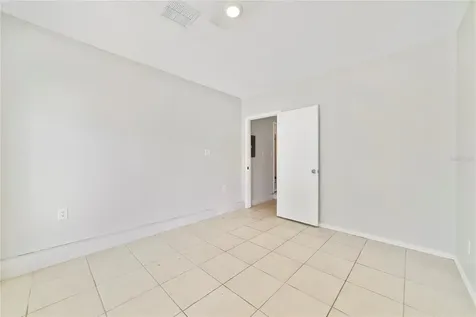 9752 Piney Point Circle Orlando FL 32825