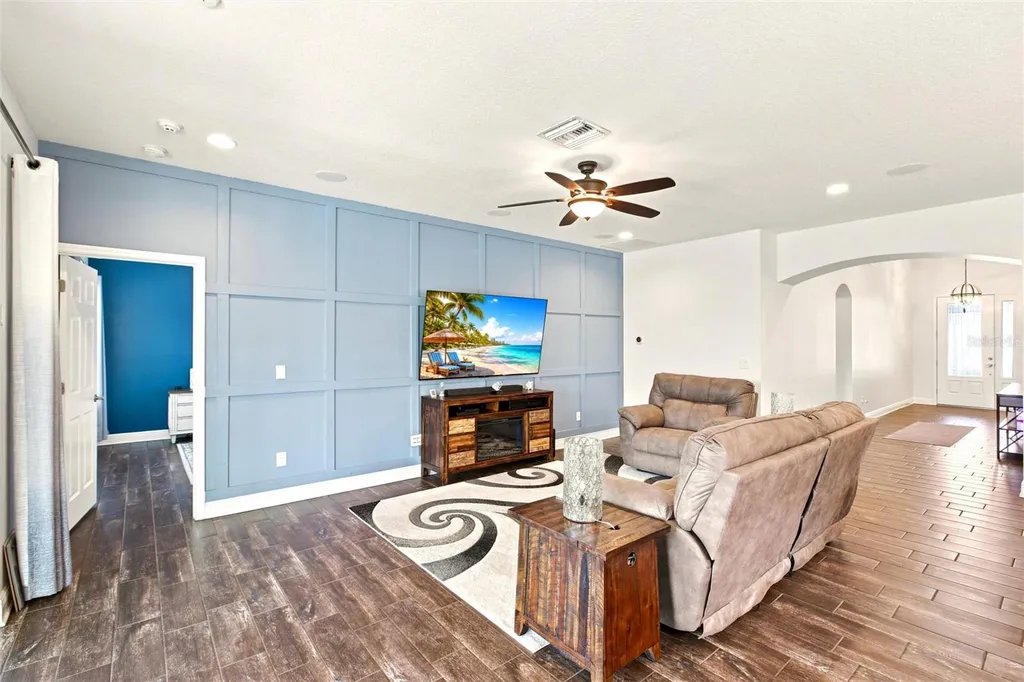6109 Colmar Place Apollo Beach FL 33572