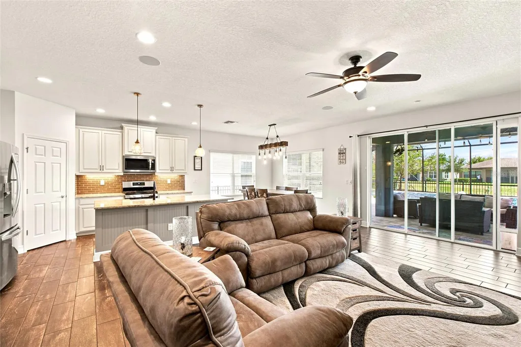6109 Colmar Place Apollo Beach FL 33572