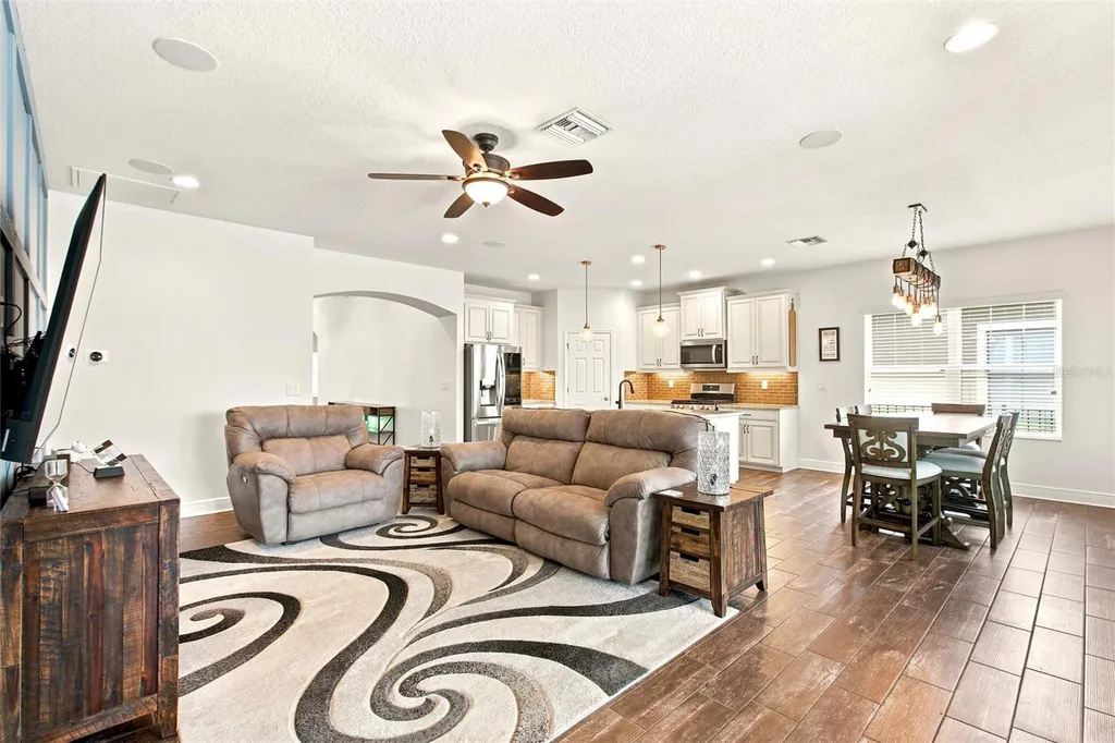 6109 Colmar Place Apollo Beach FL 33572