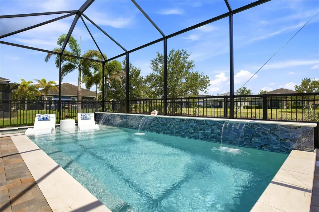 6109 Colmar Place Apollo Beach FL 33572