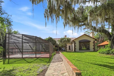 9813 Lake Georgia Drive Orlando FL 32817