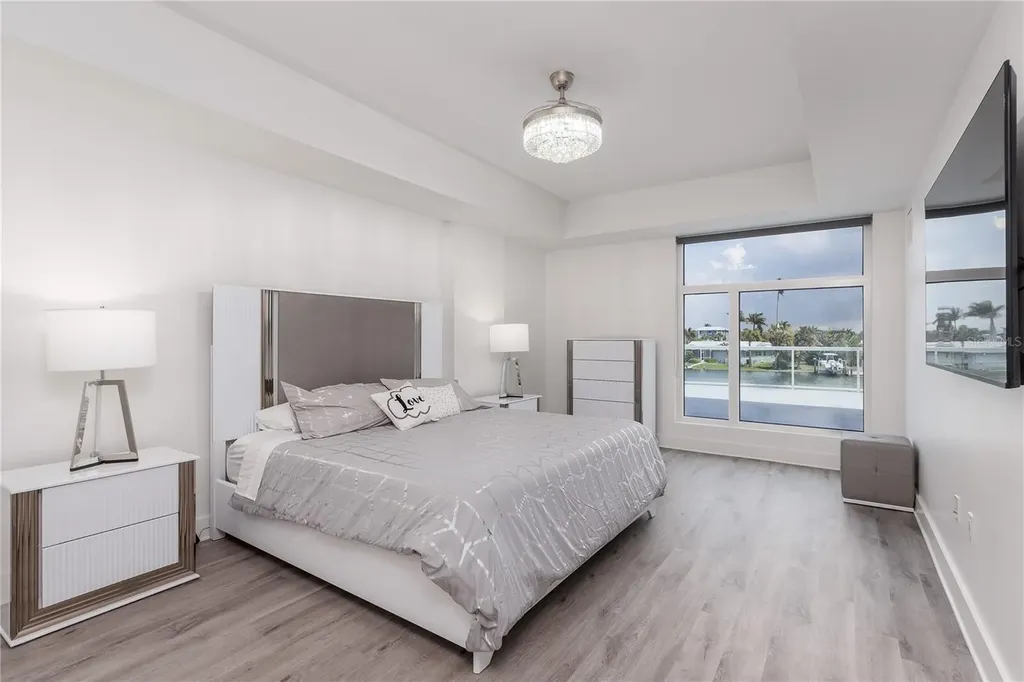 415 Island Way Clearwater Beach FL 33767