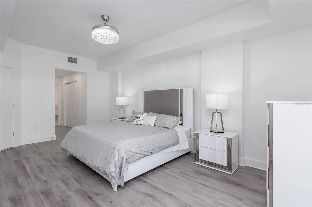 415 Island Way Clearwater Beach FL 33767