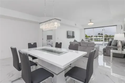 415 Island Way Clearwater Beach FL 33767