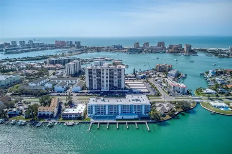 415 Island Way Clearwater Beach FL 33767