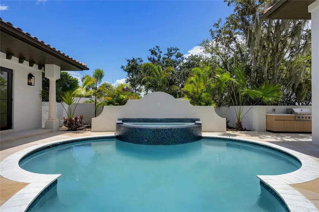 800 W 2nd Avenue Windermere FL 34786