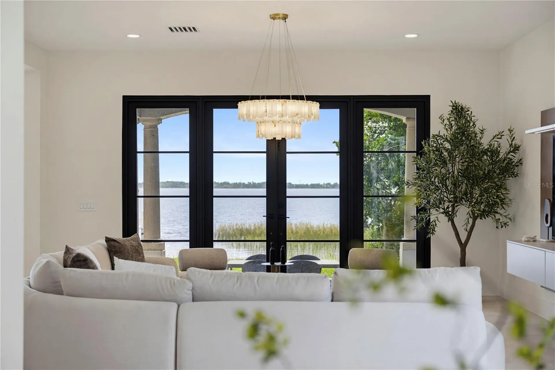 800 W 2nd Avenue Windermere FL 34786