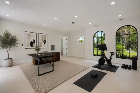 800 W 2nd Avenue Windermere FL 34786