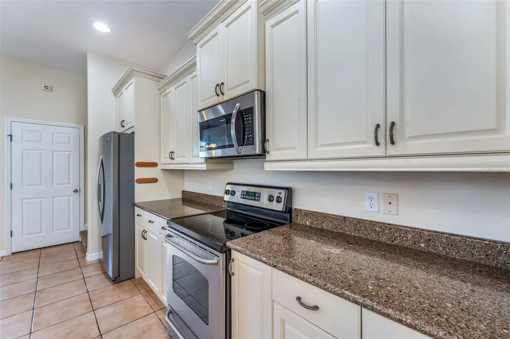 18 Lewiston Court Palm Coast FL 32137