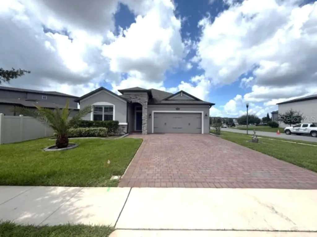 1165 Hilltop Place St Cloud FL 34772