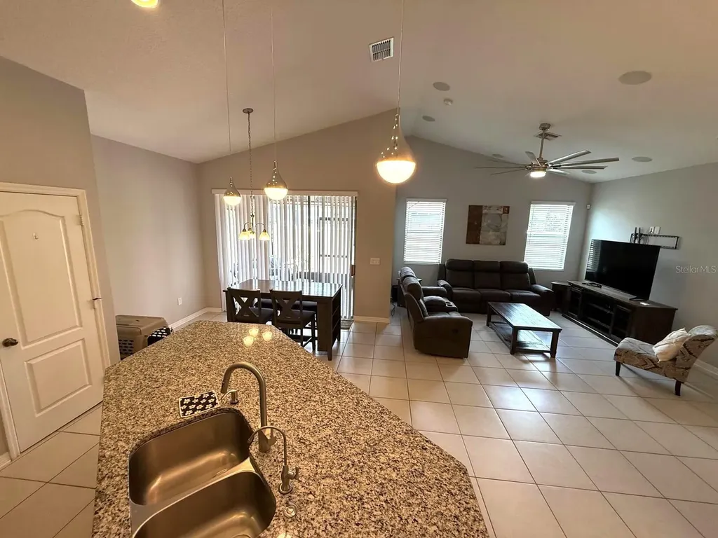 1165 Hilltop Place St Cloud FL 34772
