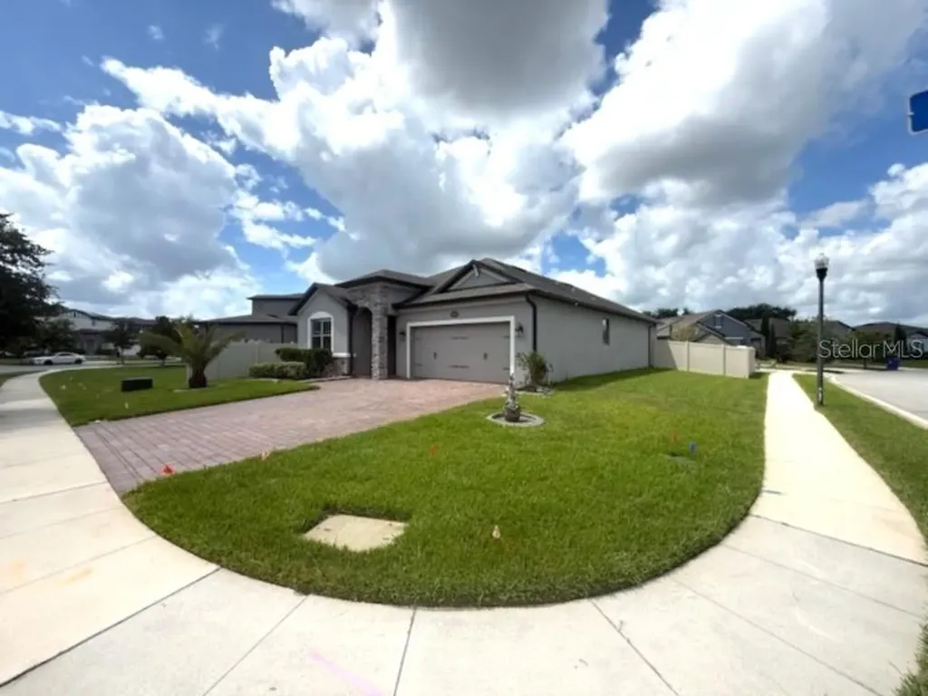 1165 Hilltop Place St Cloud FL 34772