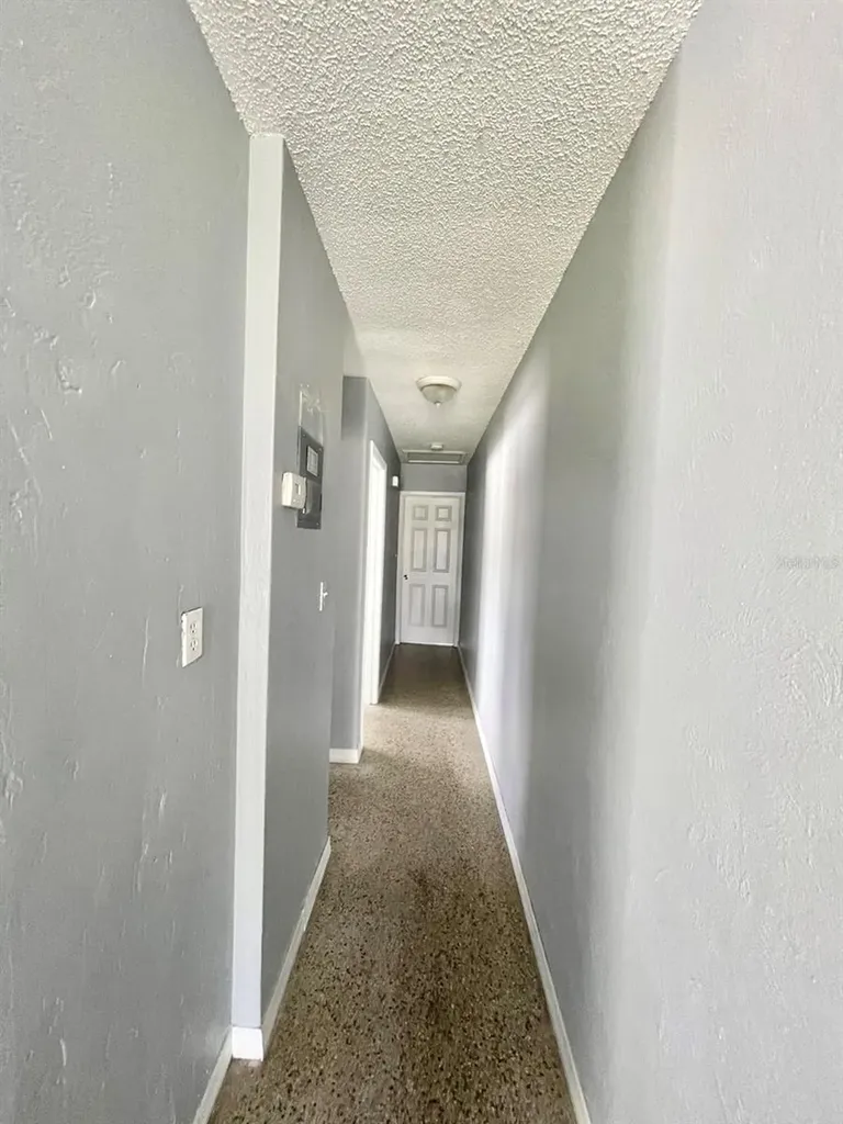 4615 Edgewater Drive Orlando FL 32804