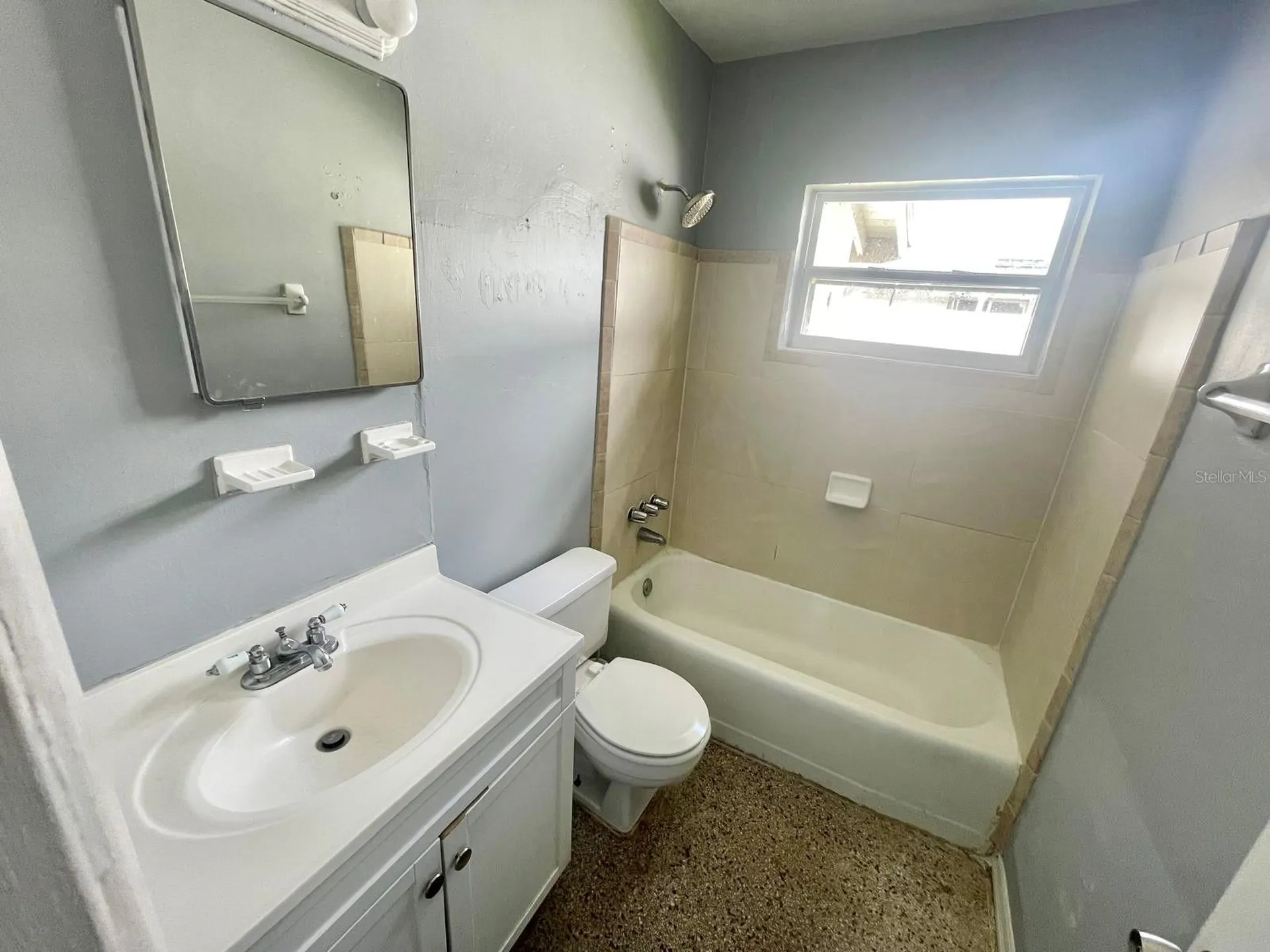 4615 Edgewater Drive Orlando FL 32804