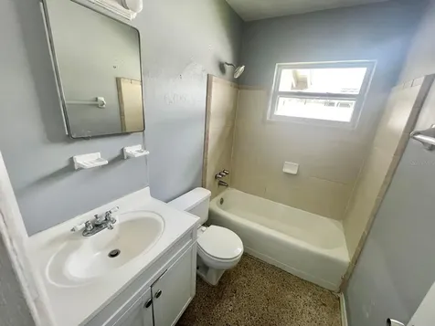 4615 Edgewater Drive Orlando FL 32804