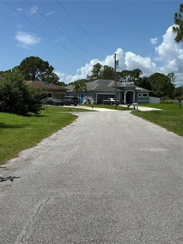 Renault Circle North Port FL 34291