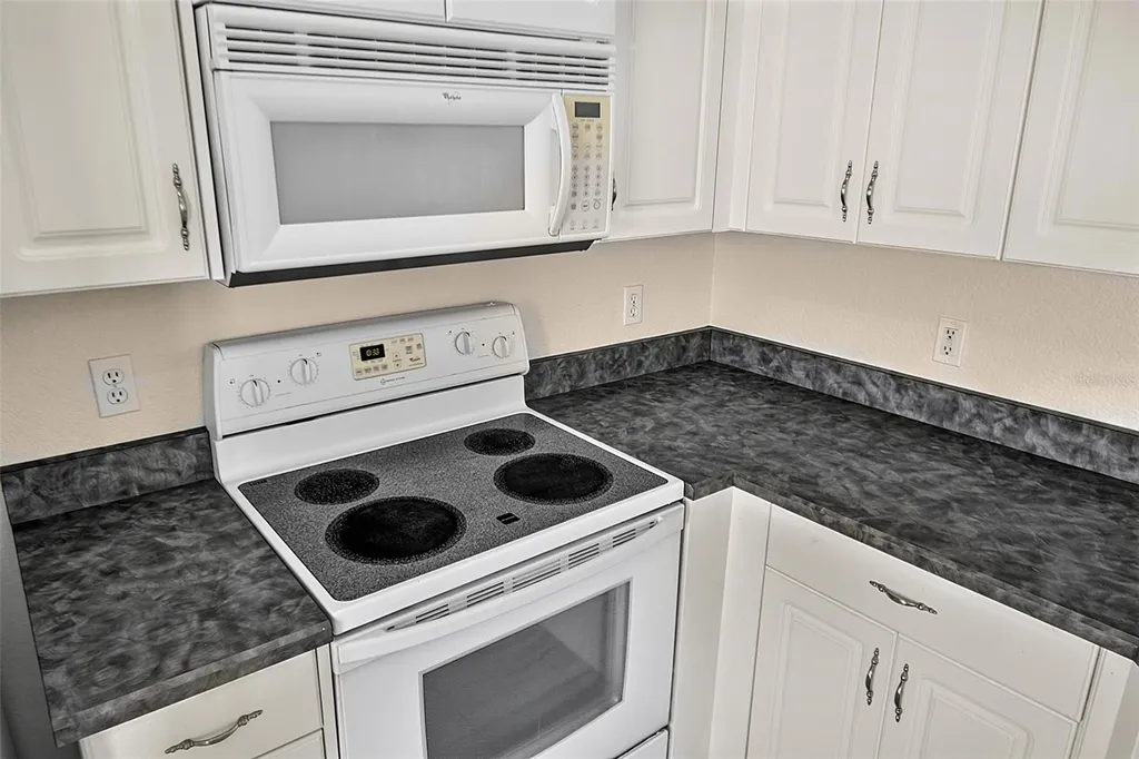 9 Lytton Lane Palm Coast FL 32137