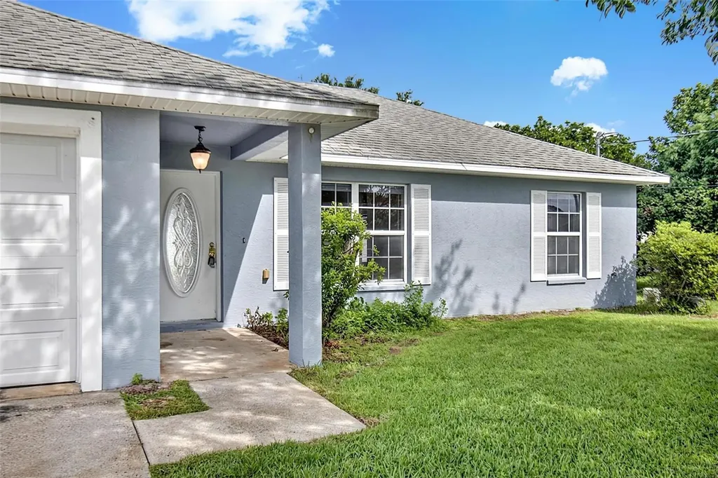 9 Lytton Lane Palm Coast FL 32137