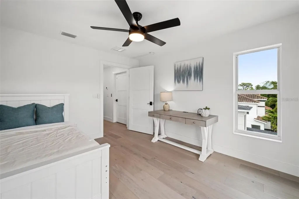1647 Siesta Drive Sarasota FL 34239