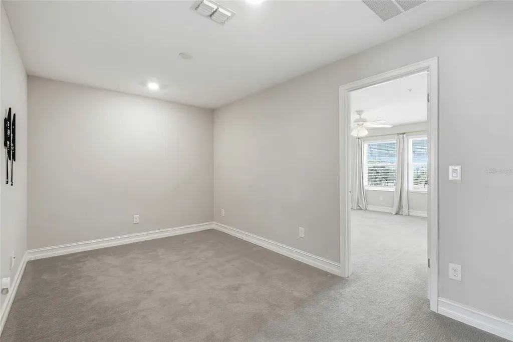 4941 W Price Avenue Tampa FL 33611