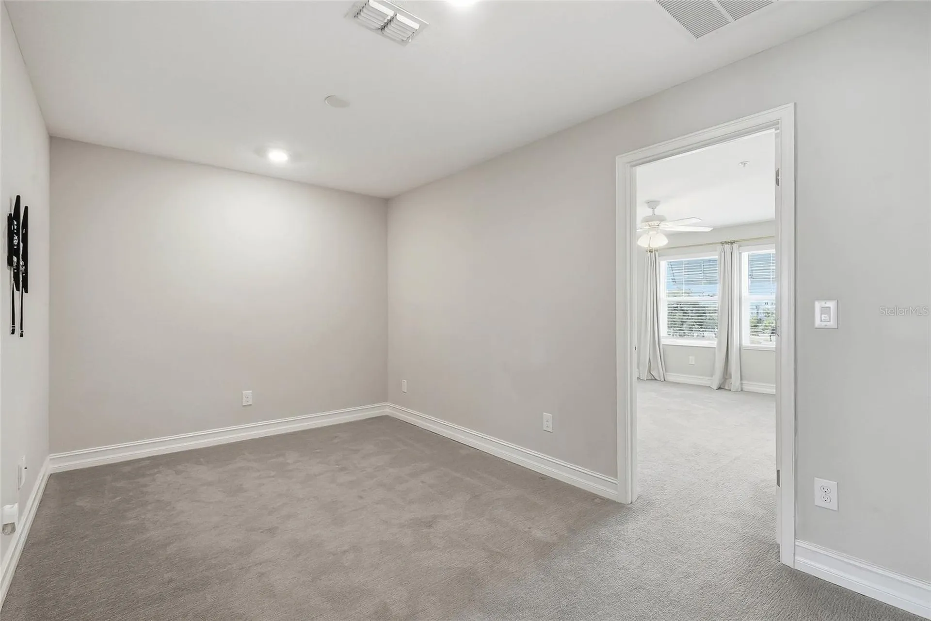 4941 W Price Avenue Tampa FL 33611