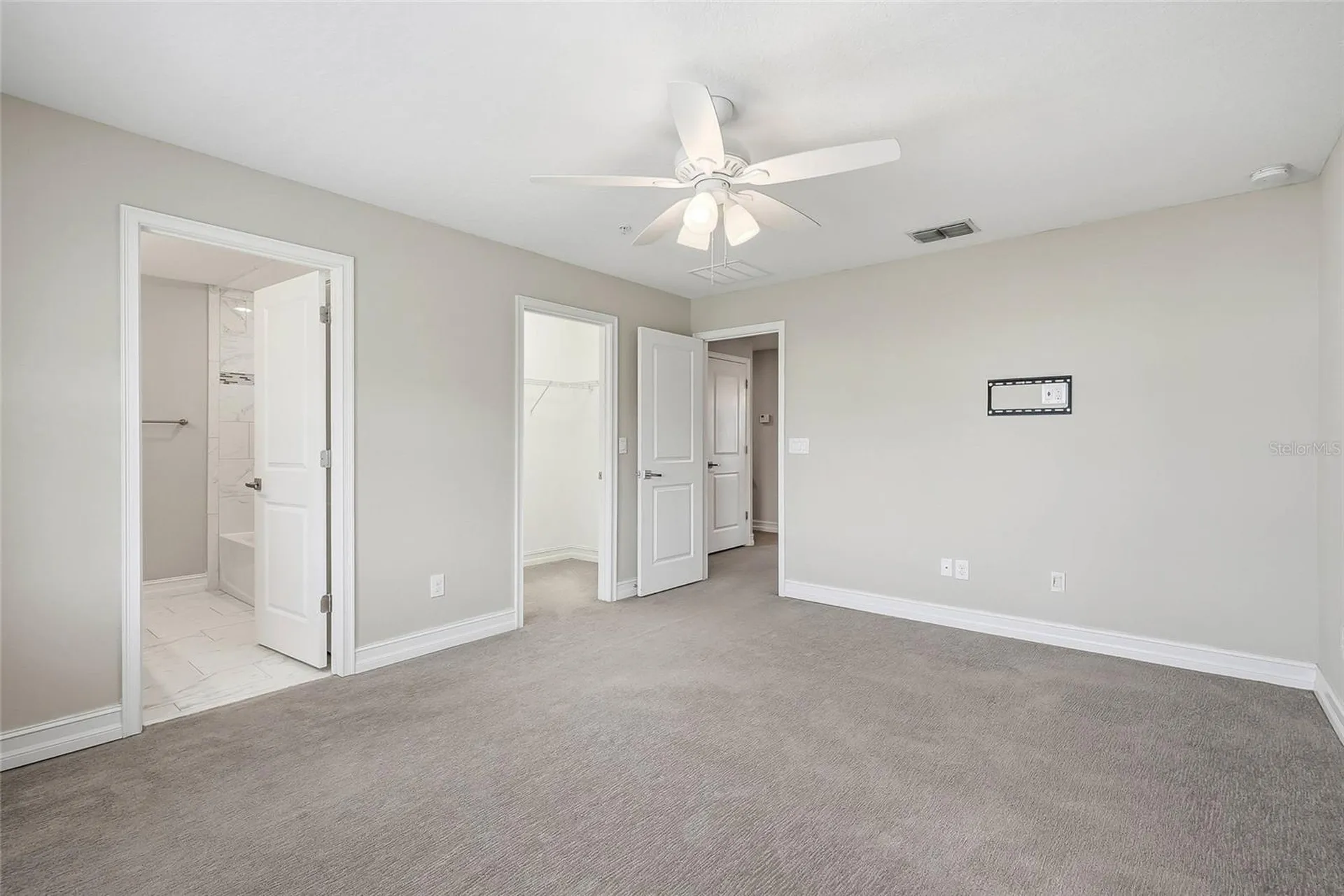 4941 W Price Avenue Tampa FL 33611
