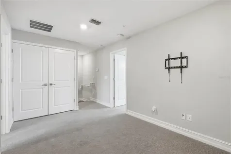4941 W Price Avenue Tampa FL 33611