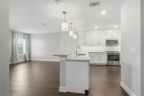 4941 W Price Avenue Tampa FL 33611