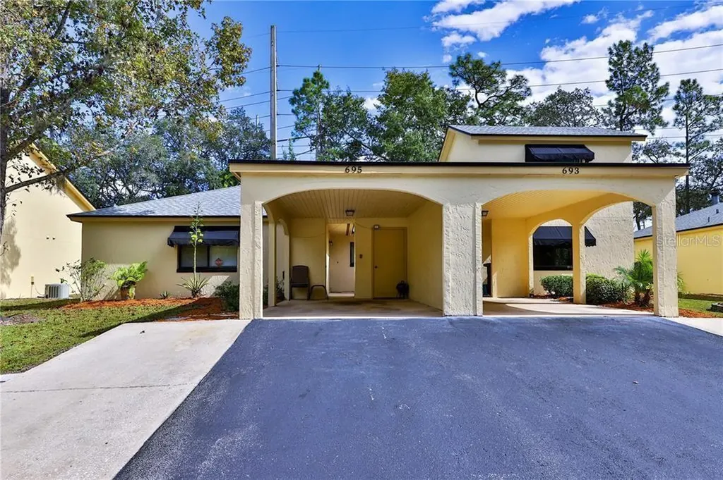695 & 693 Belflower Place Altamonte Springs FL 32701