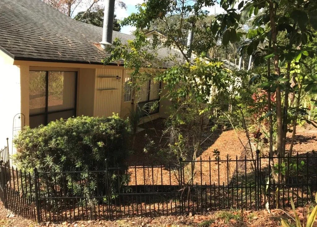 695 & 693 Belflower Place Altamonte Springs FL 32701