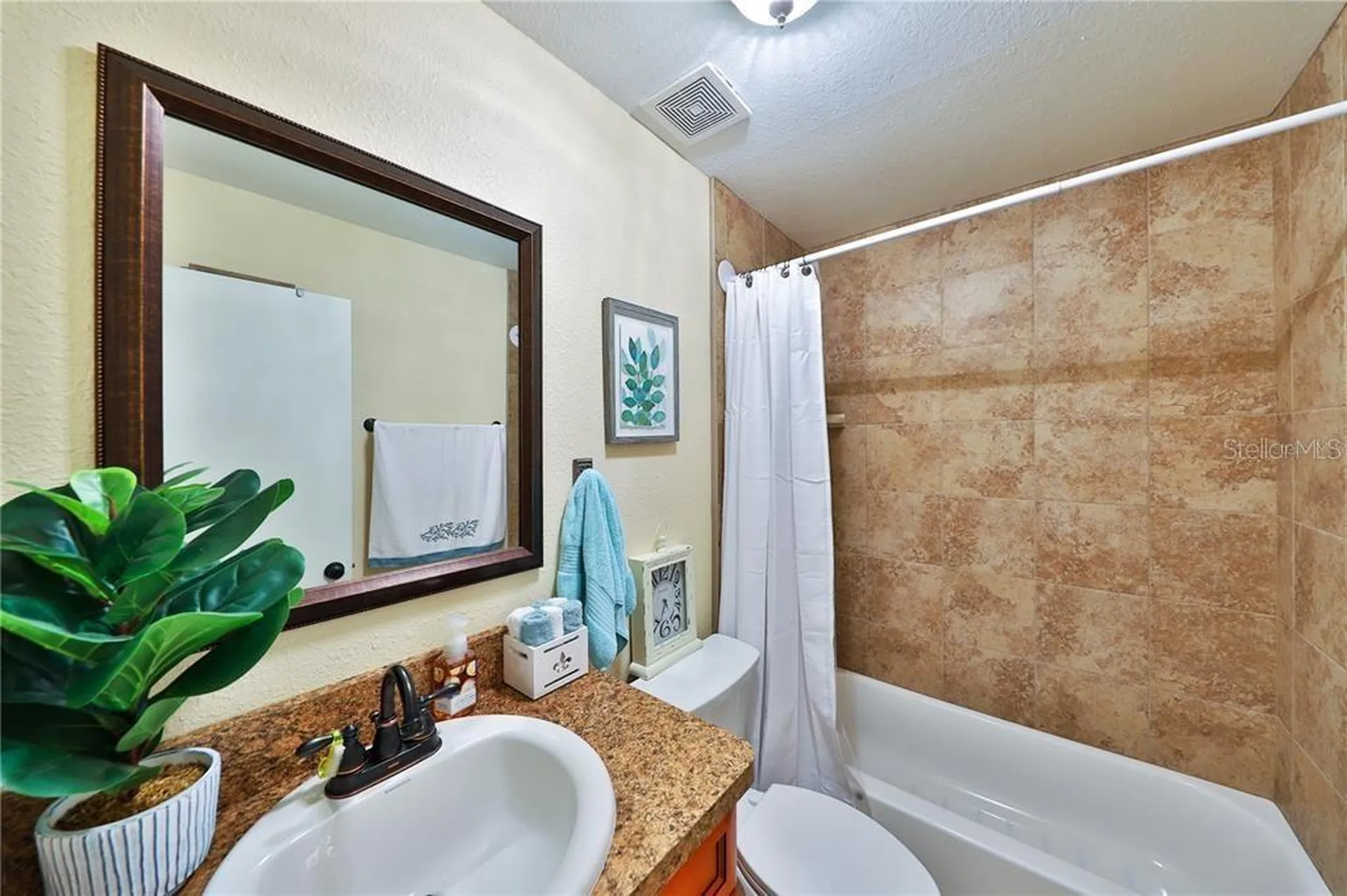 695 & 693 Belflower Place Altamonte Springs FL 32701