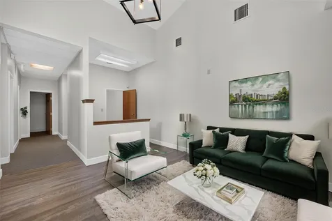 1477 W Fairbanks Avenue Winter Park FL 32789