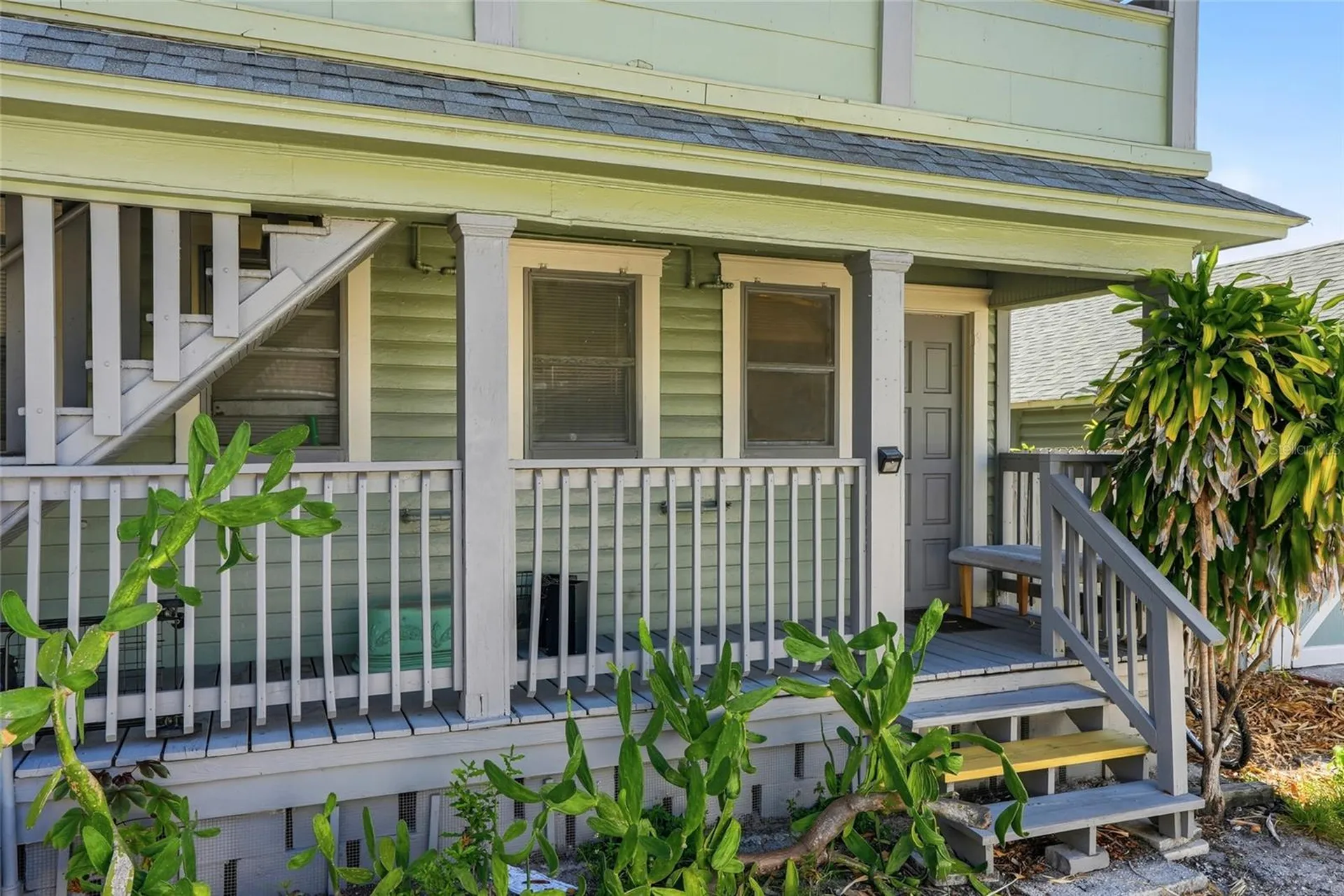 725 8th Street N St Petersburg FL 33701