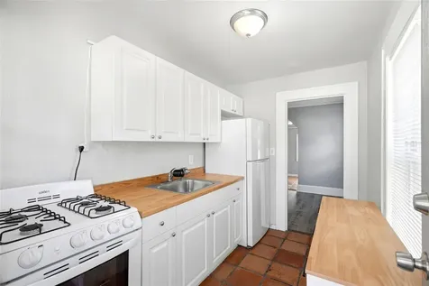 725 8th Street N St Petersburg FL 33701