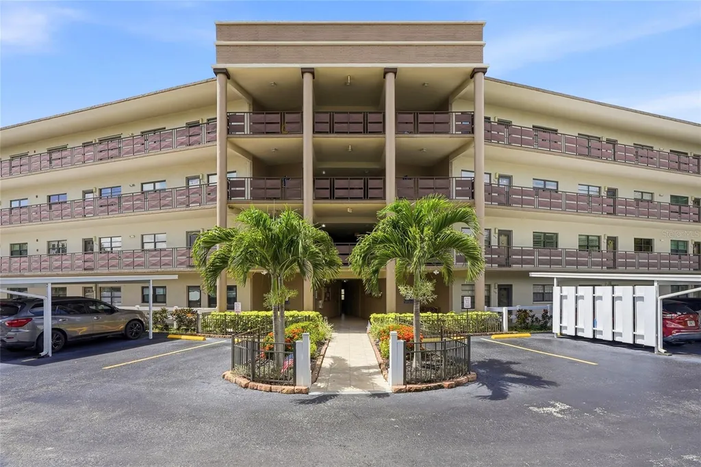 6190 80th Street N St Petersburg FL 33709