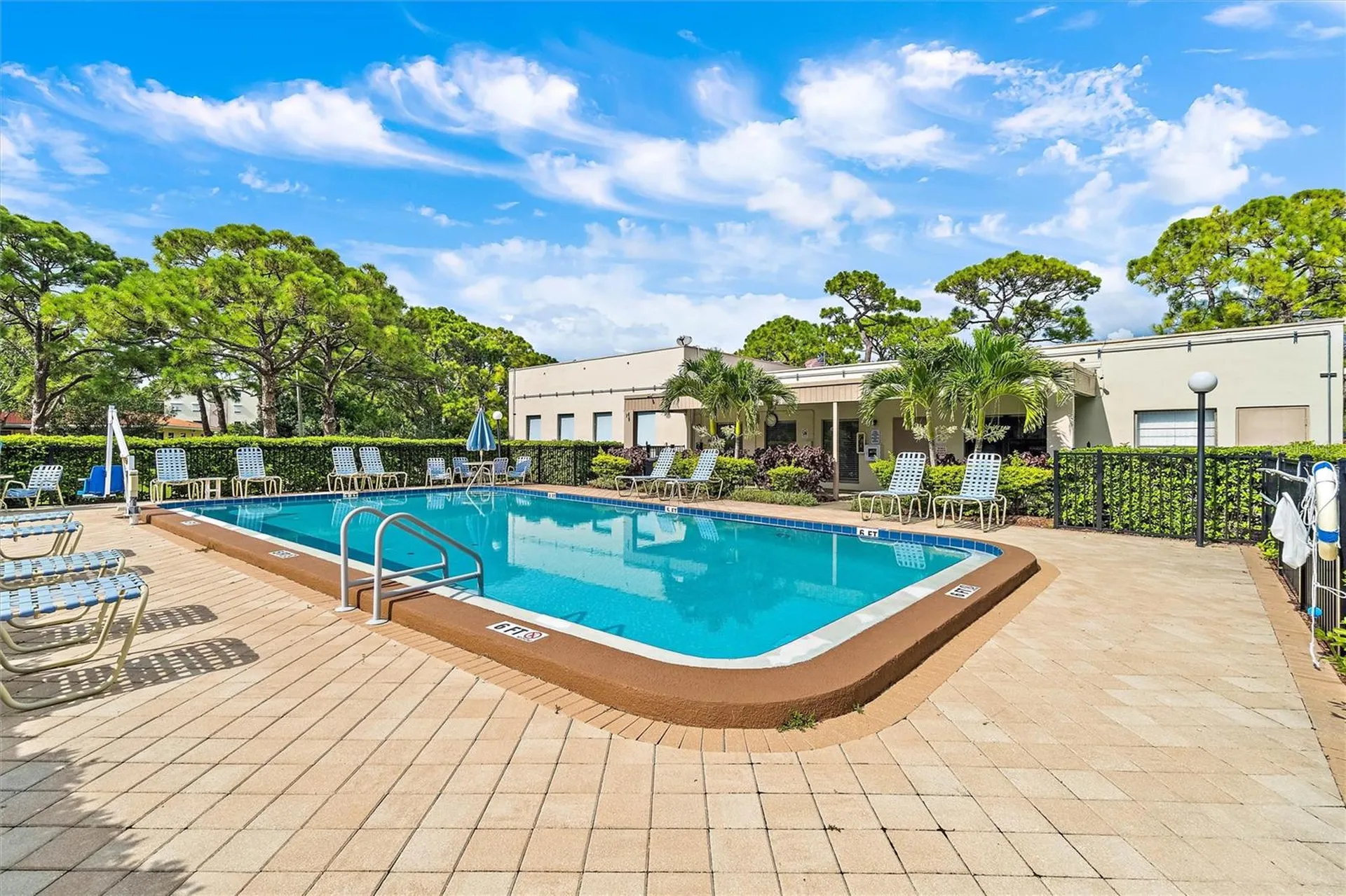 6190 80th Street N St Petersburg FL 33709