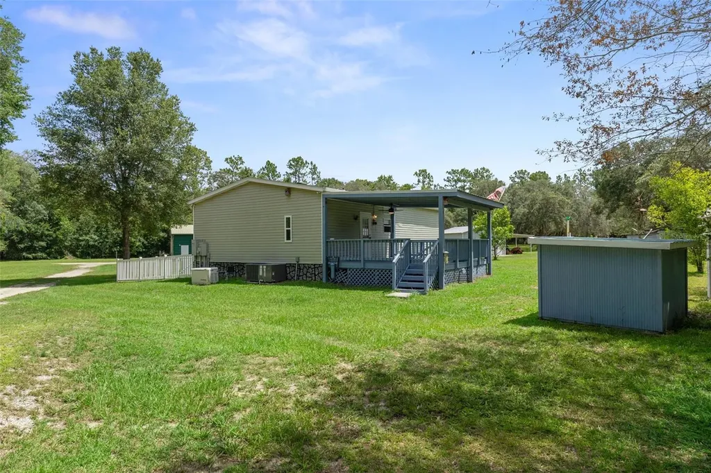 18303 SW 27th Street Dunnellon FL 34432
