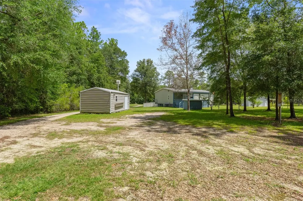18303 SW 27th Street Dunnellon FL 34432