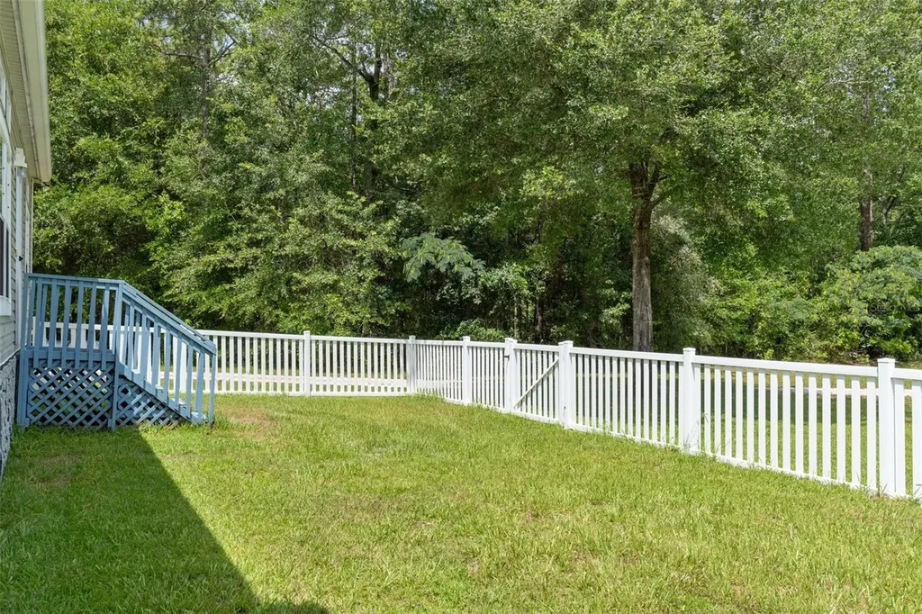 18303 SW 27th Street Dunnellon FL 34432