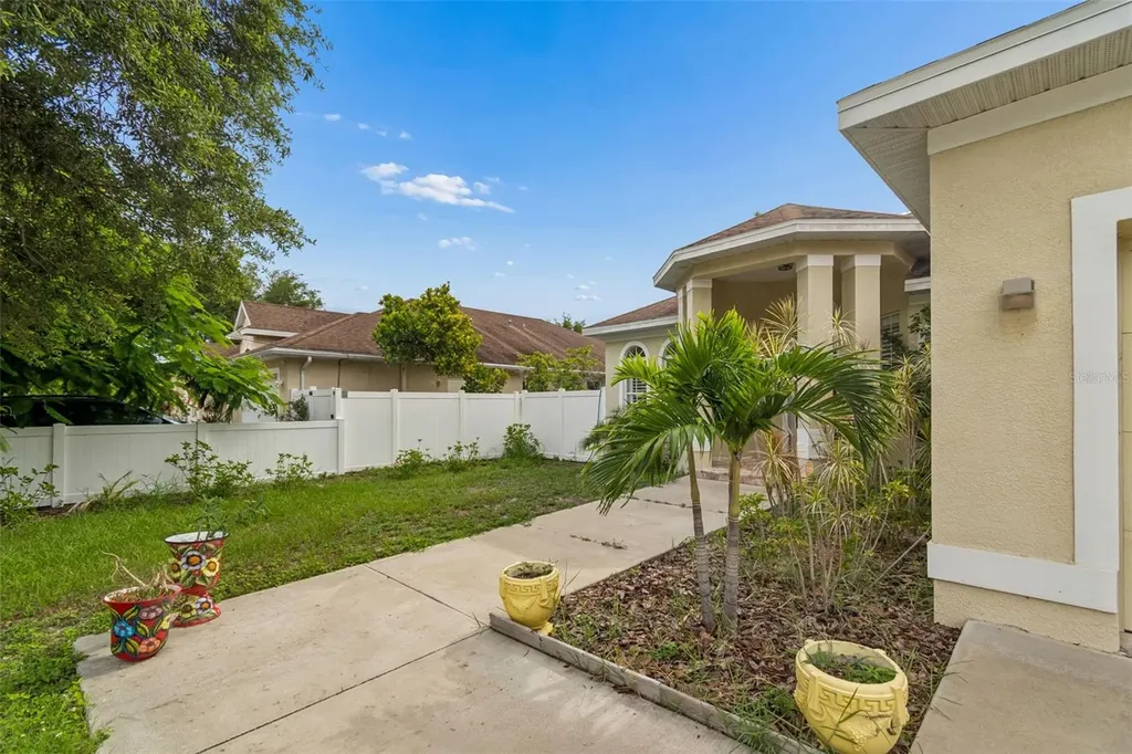 8040 57th Street N Pinellas Park FL 33781