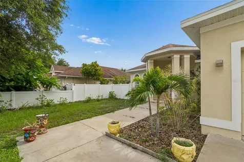 8040 57th Street N Pinellas Park FL 33781