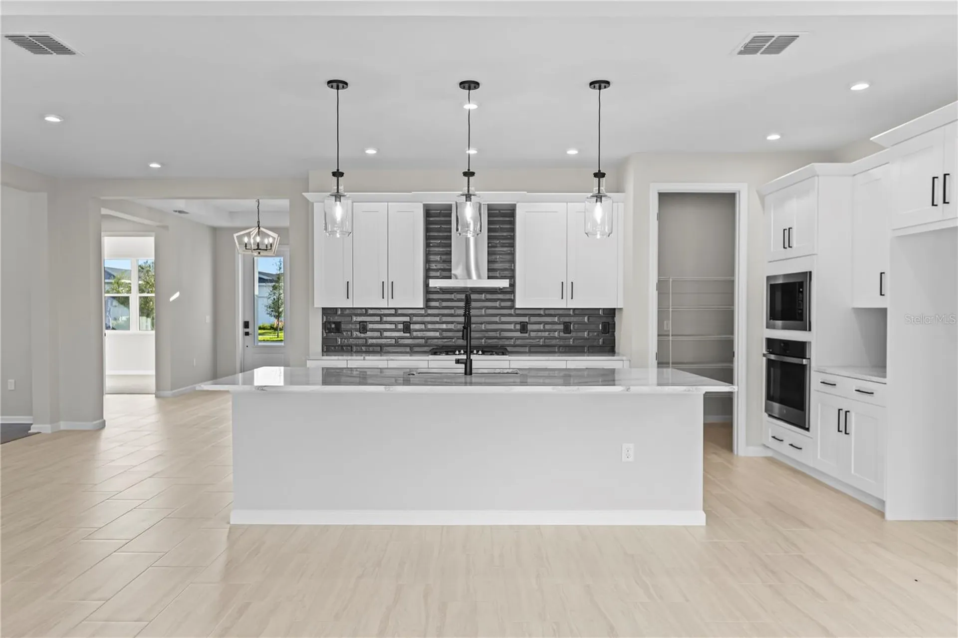 563 Hammock Oaks Boulevard Lady Lake FL 32159