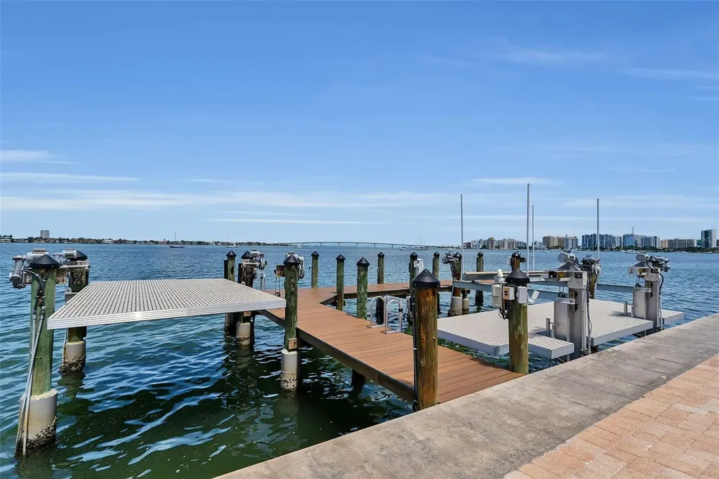 1372 Harbor Drive Sarasota FL 34239