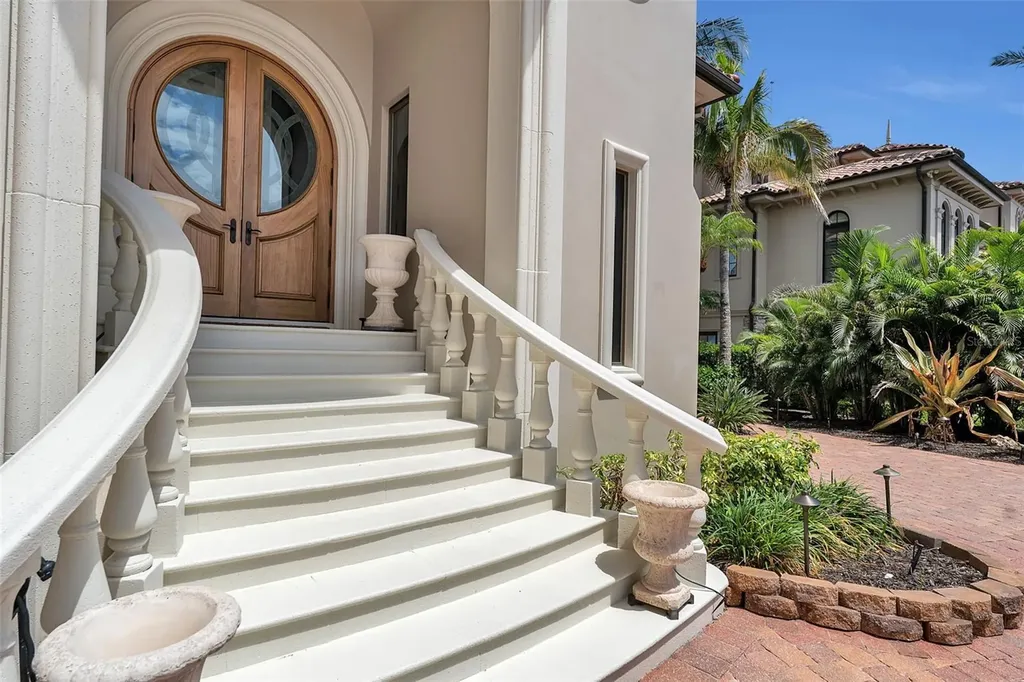 1372 Harbor Drive Sarasota FL 34239