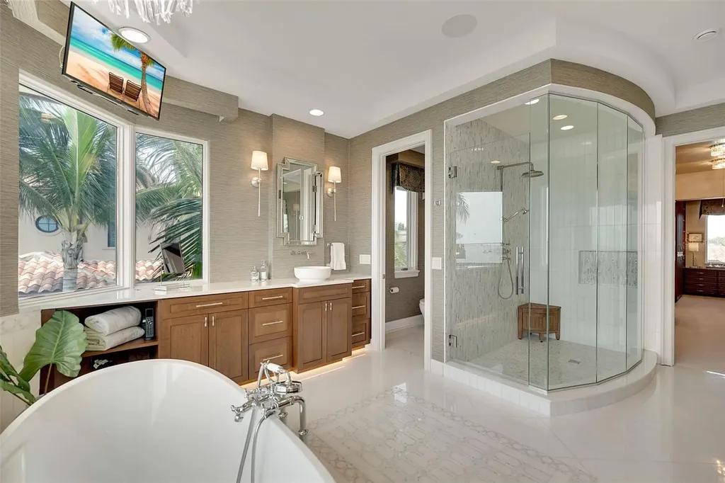 1372 Harbor Drive Sarasota FL 34239