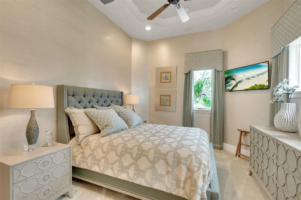 1372 Harbor Drive Sarasota FL 34239